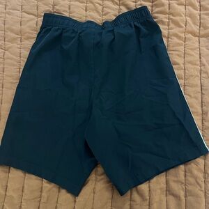 Youth Nike soccer shorts sz YL